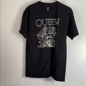 Queen black‎ T-shirt